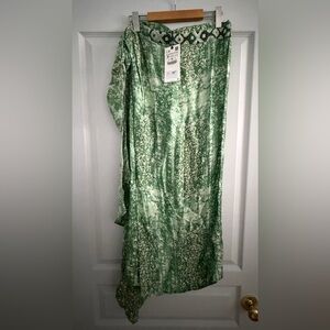 New Zara Green Skirt